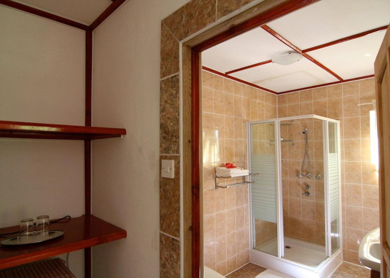 Rising Sun Guesthouse La Digue Pokoj fotografie